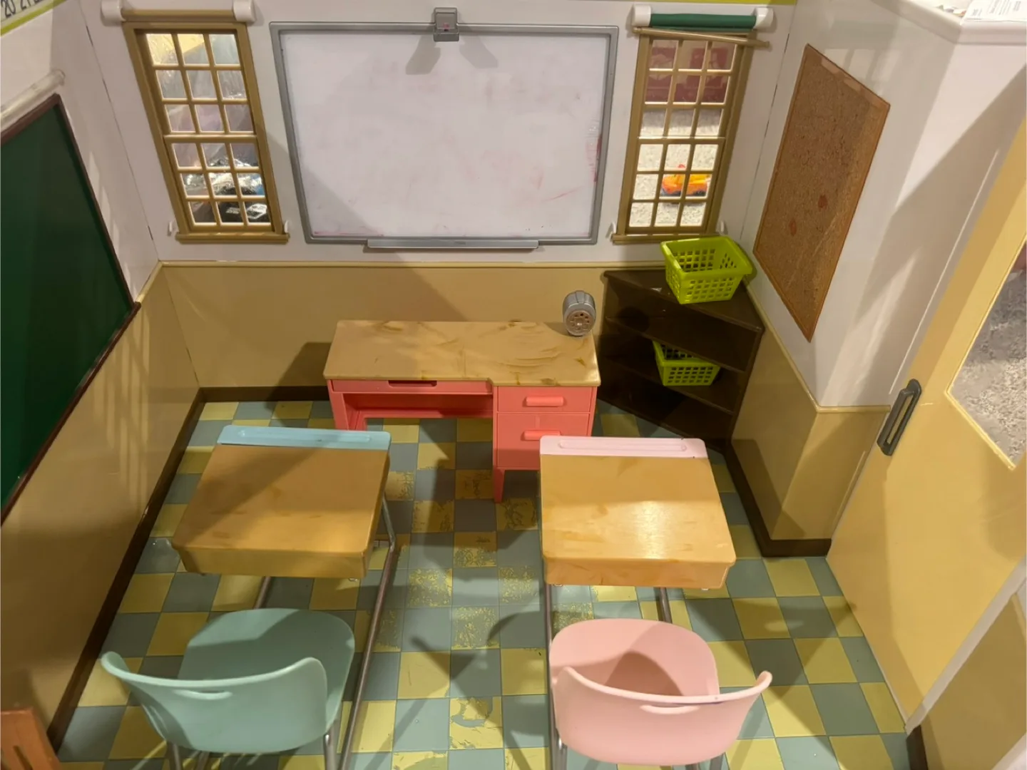 Doll Classroom Playset image indicator(4)