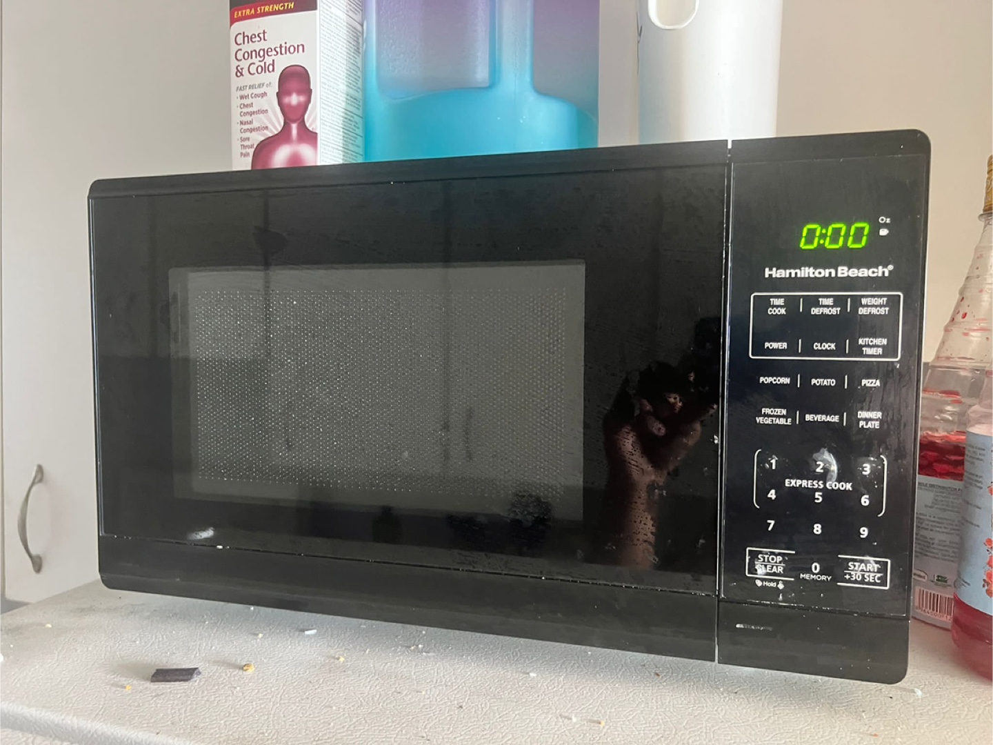 Hamilton Beach Microwave Oven - photo 2