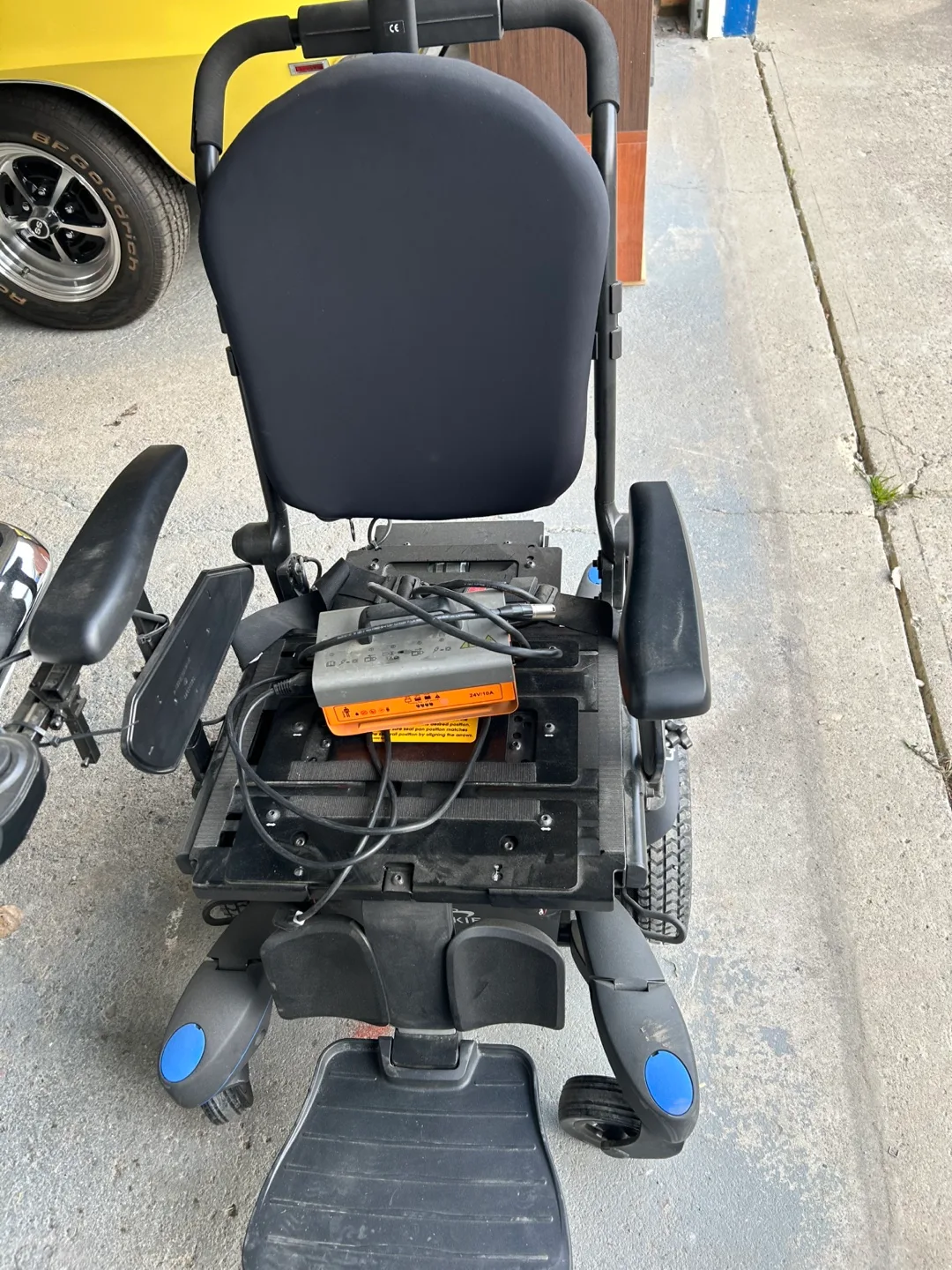 Quickie Q700M wheel chair $1200 thumbnail