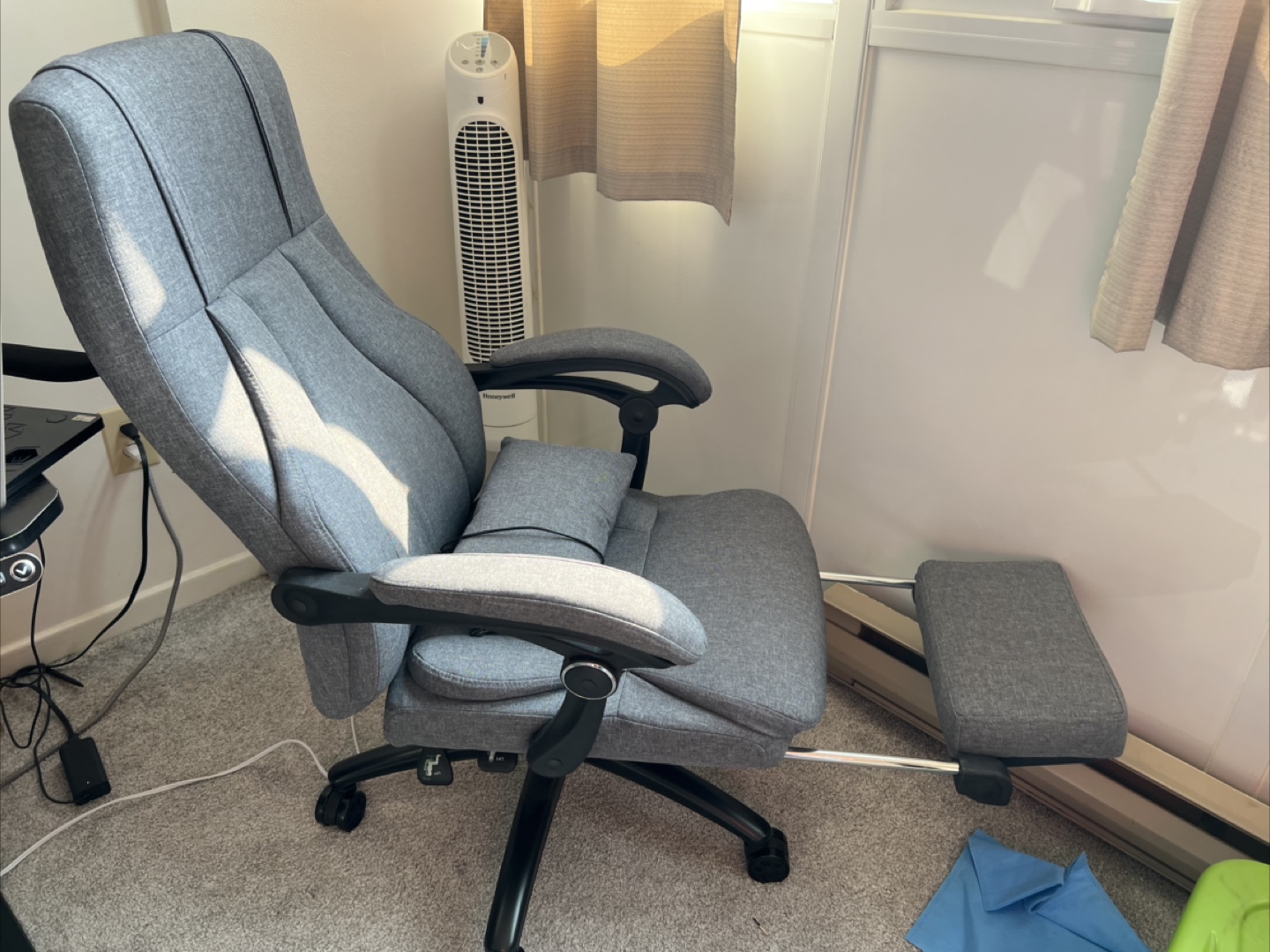 Grey Office Chair with Footrest