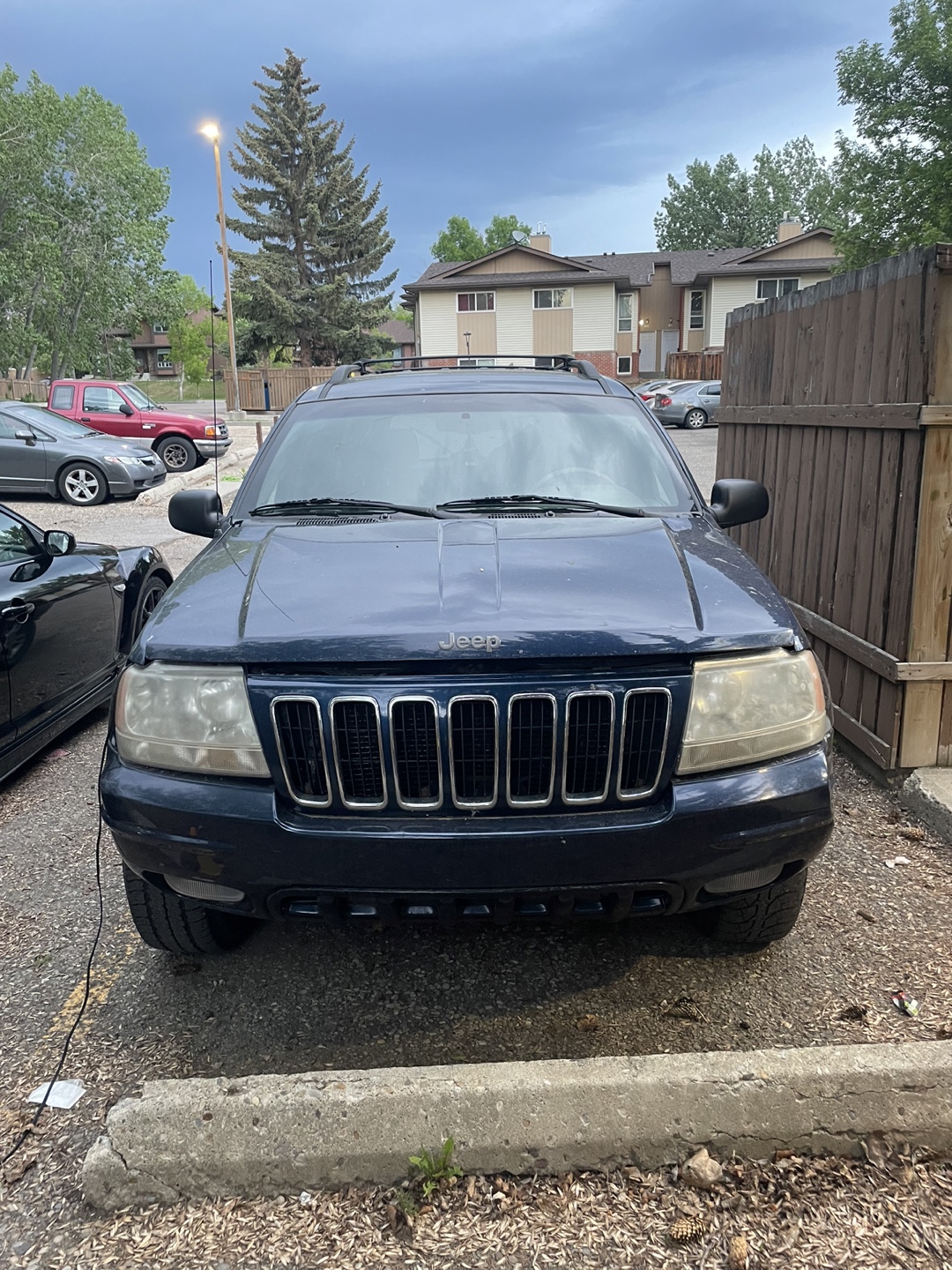 Jeep Grand Cherokee Larado Lt SUV 2000