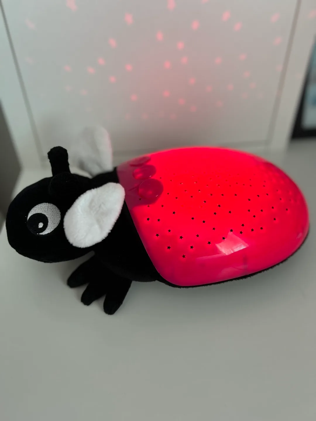 Ladybug Star Projector Night Light image indicator(3)