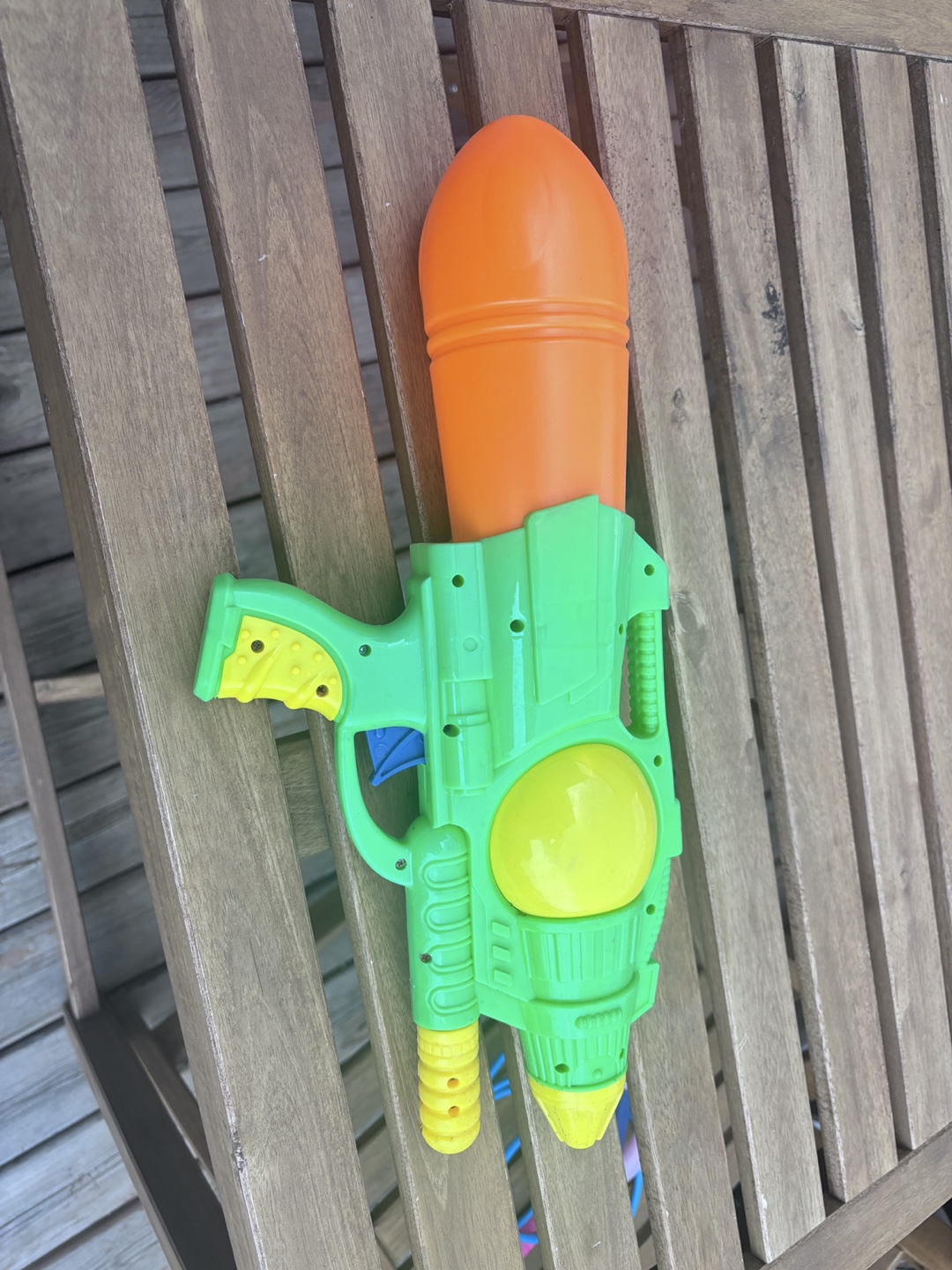 Water Gun & Blue Container & Sports Toys , etc - photo 2