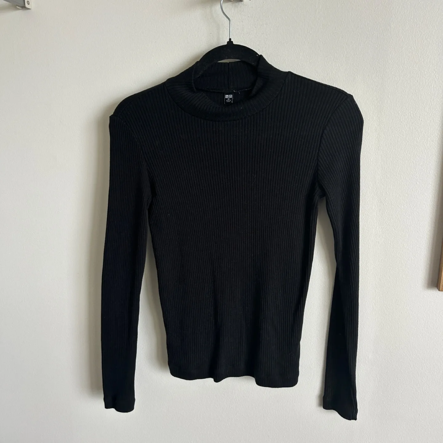 Uniqlo Black Turtle Neck Top, XS image indicator(2)