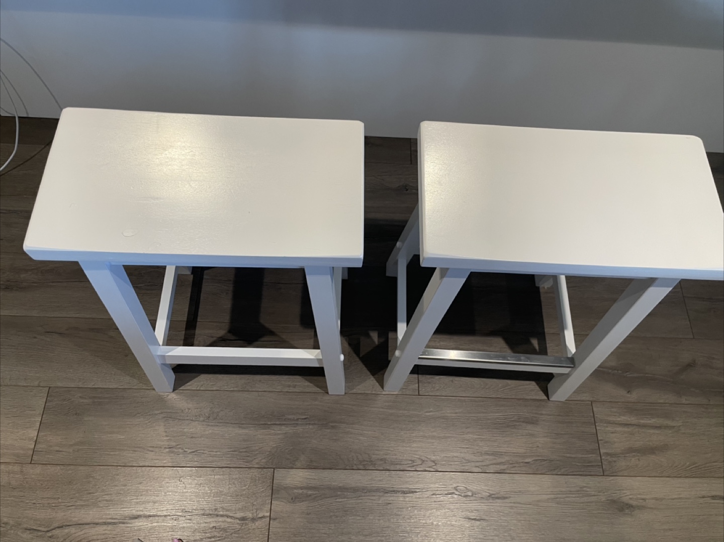 White Bar Stools Set - photo 4