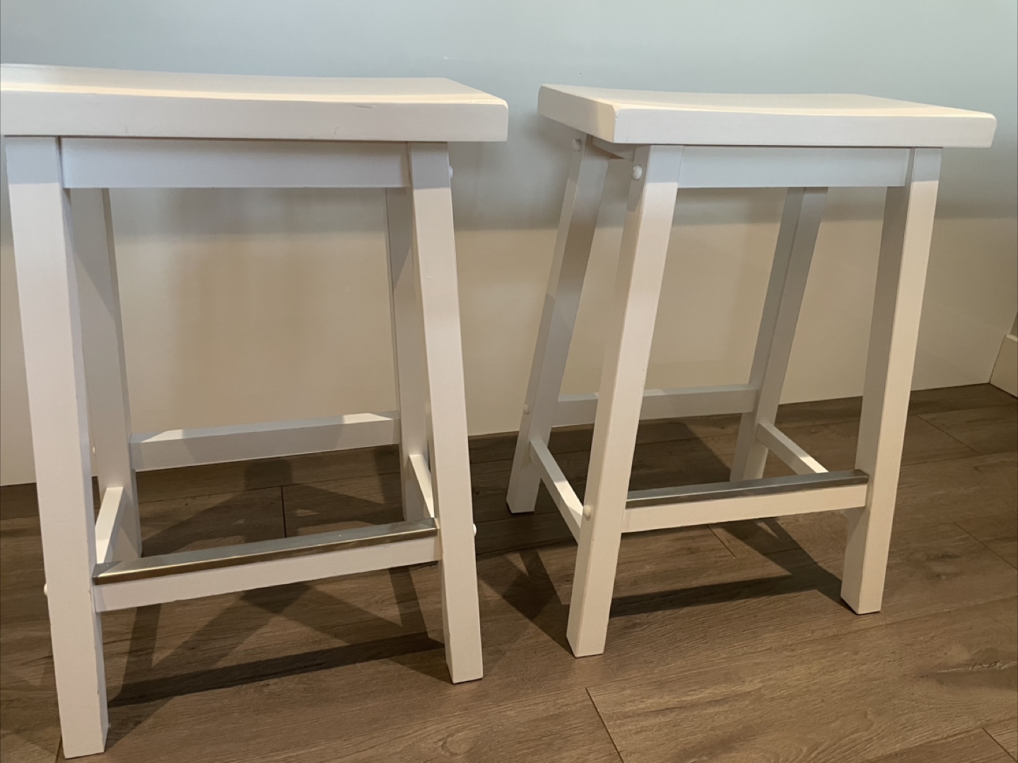 White Bar Stools Set - photo 2