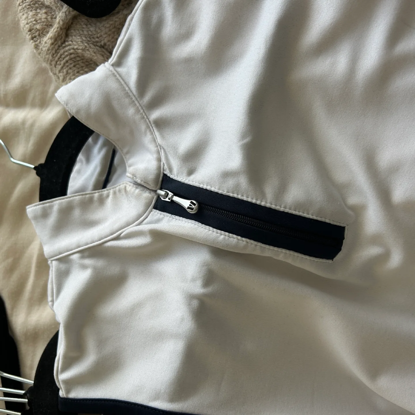 Vuarnet White Sleeveless Top image indicator(7)