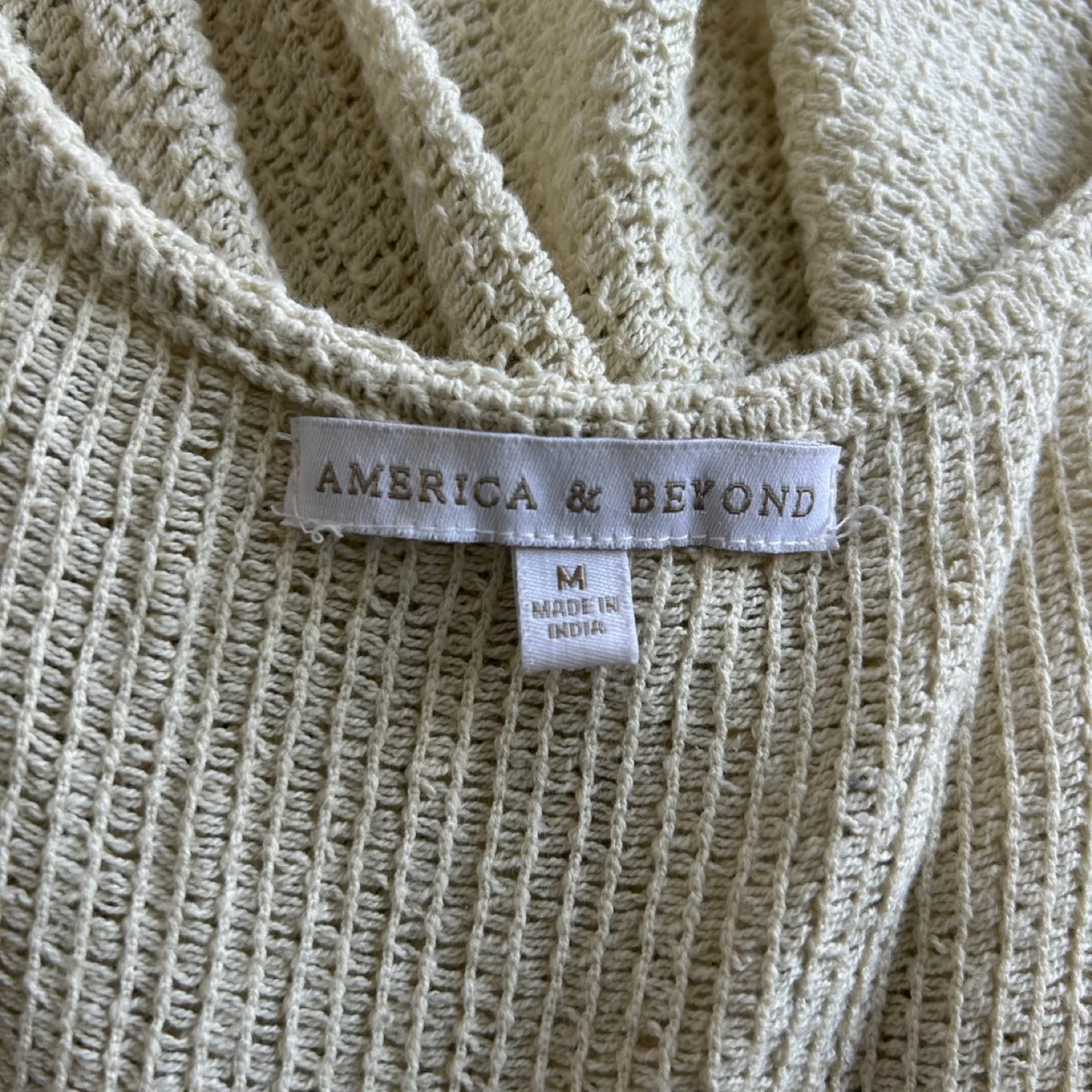 America & Beyond Dress - Size Medium image indicator(3)