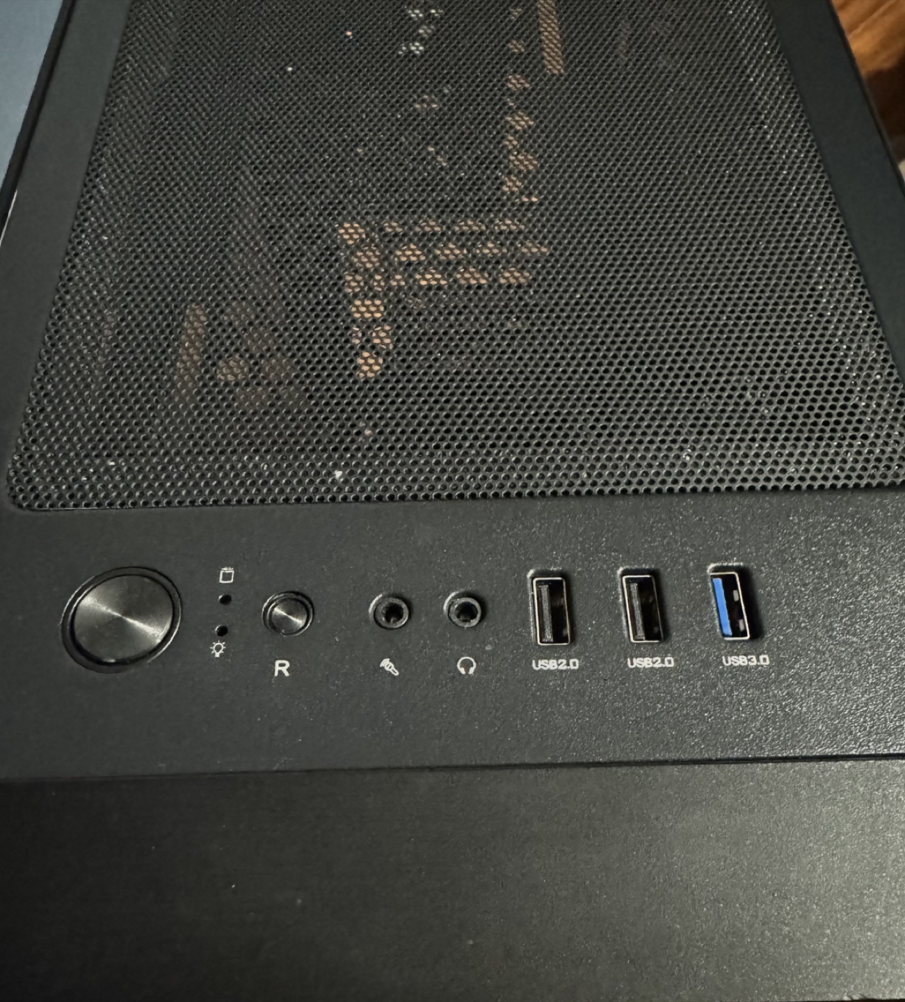 Thermaltake V250 Computer Case - photo 4