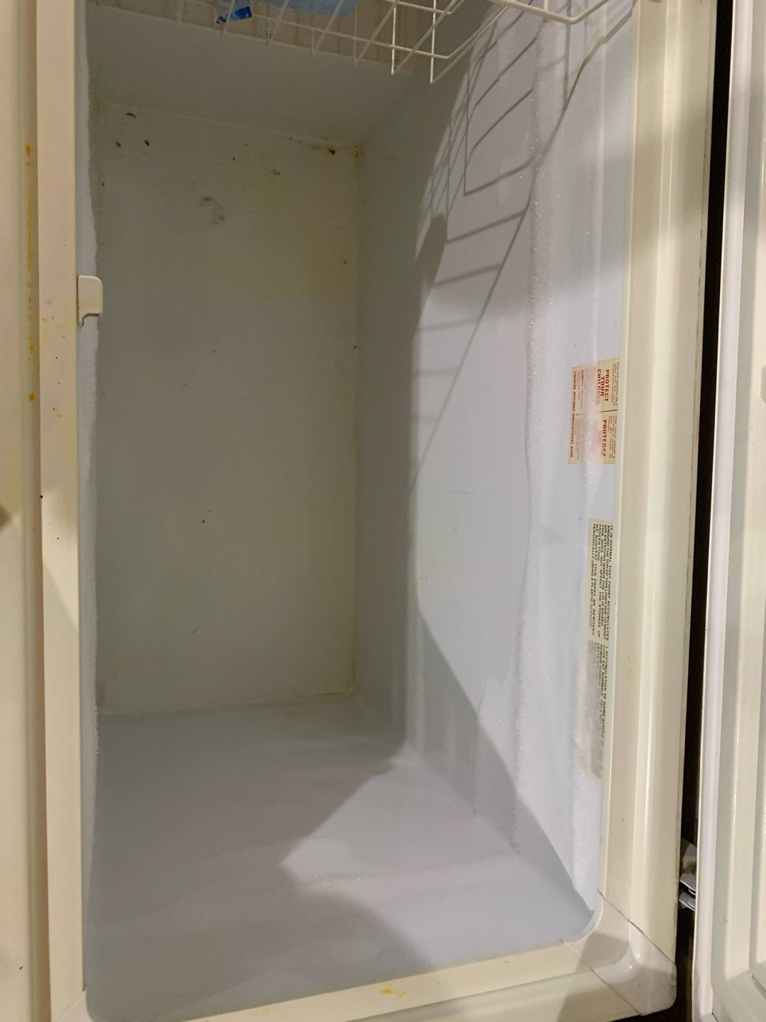 Garage-ready Chest Freezer - photo 5