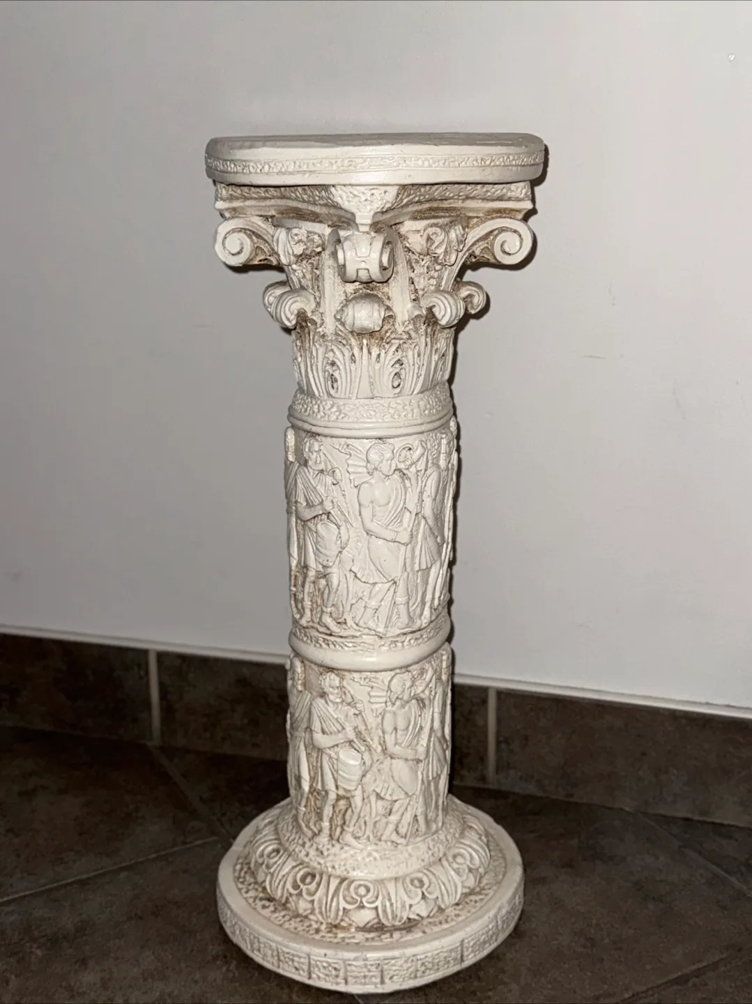 Real Vintage Pedestal Stand thumbnail