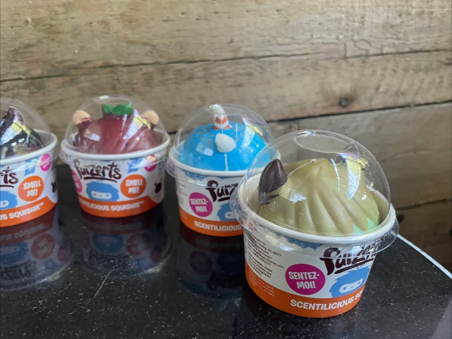 Fuzzerz Scentilicious Squishies set of 6 image indicator(3)