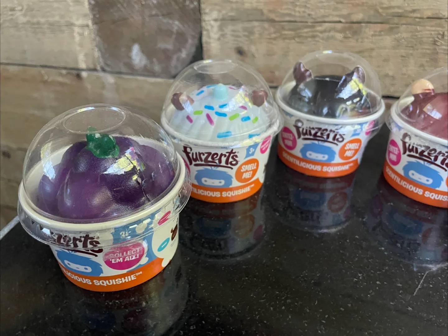 Fuzzerz Scentilicious Squishies set of 6 image indicator(2)