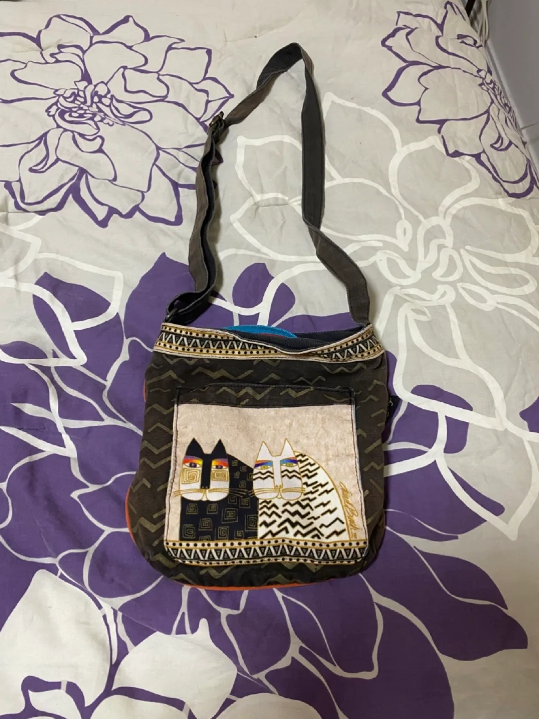 Cat Crossbody bag thumbnail