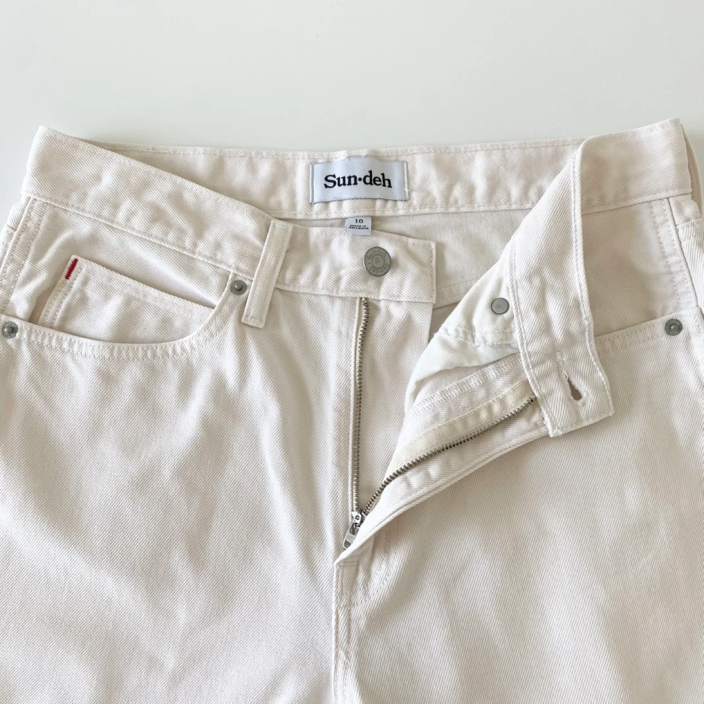 Aritzia Sun Deh Jeans image indicator(4)