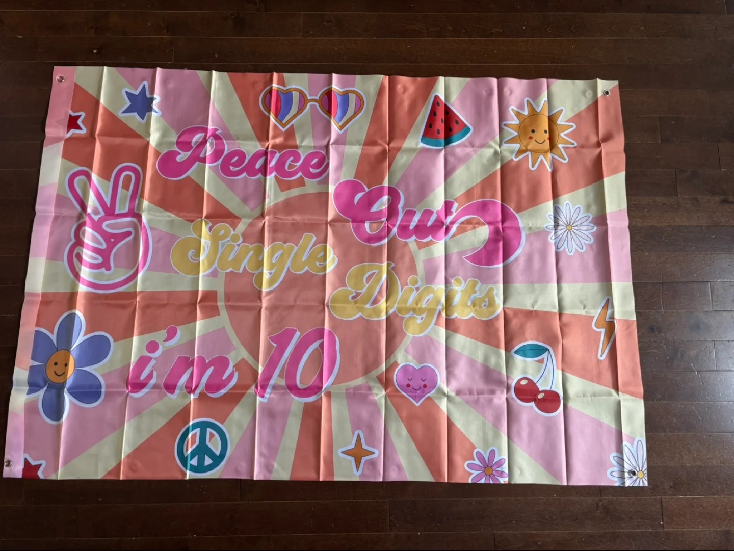 Peace Out Single Digits Birthday Party Decoration Set image indicator(2)