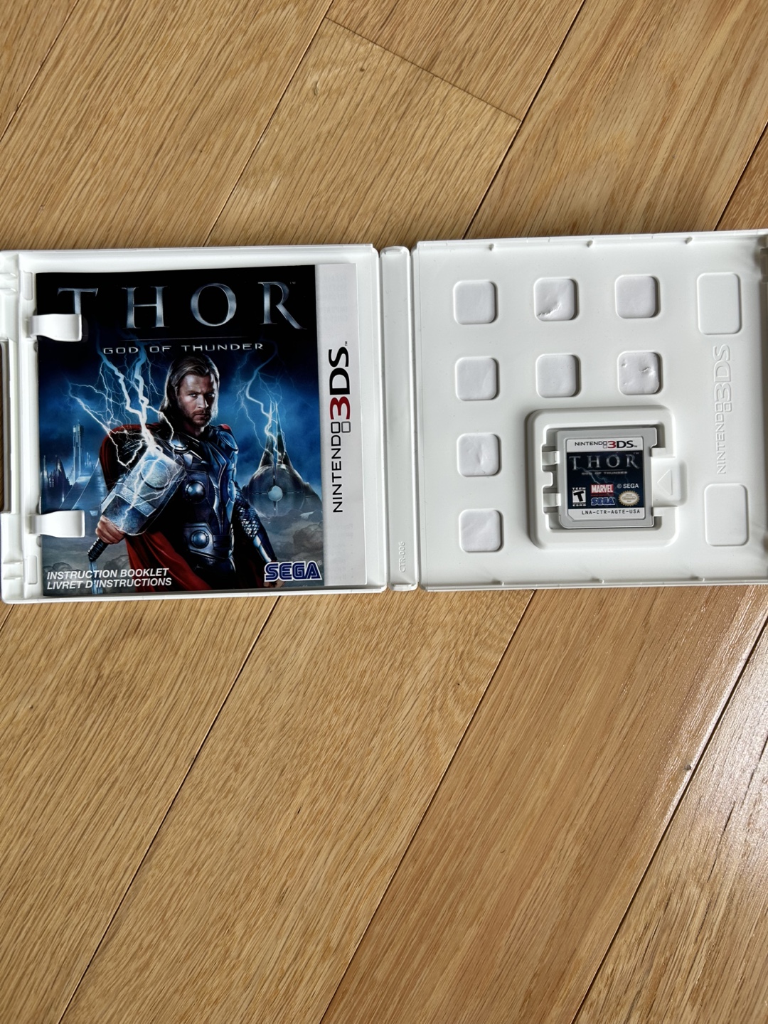 Thor: God Of Thunder (Nintendo 3DS) - photo 2