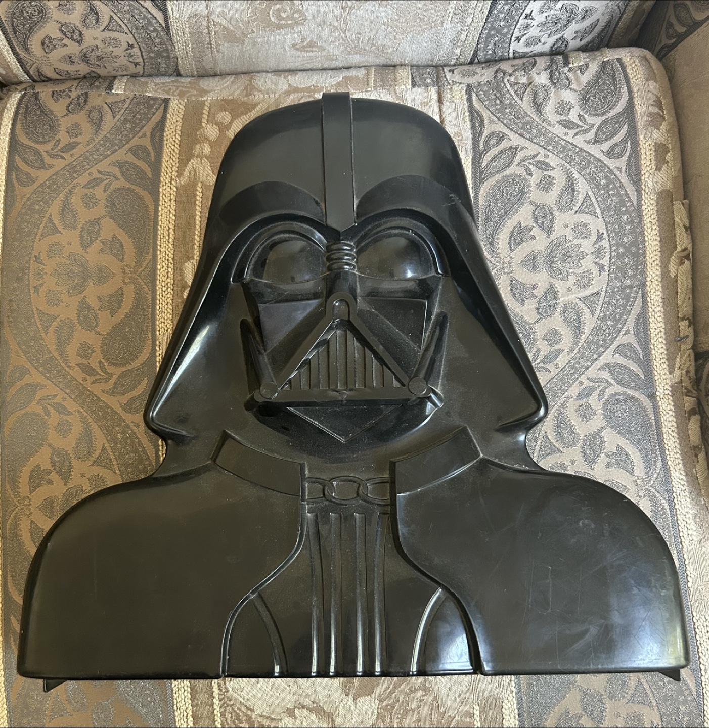 Star Wars Darth Vader Case and Action Figures - photo 3