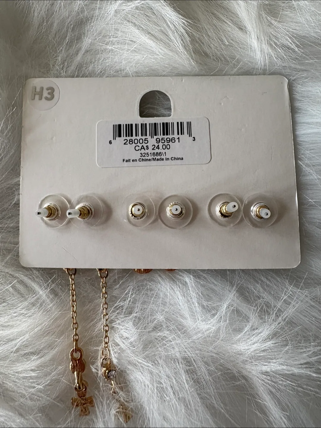 ETEREO Earrings Set image indicator(2)