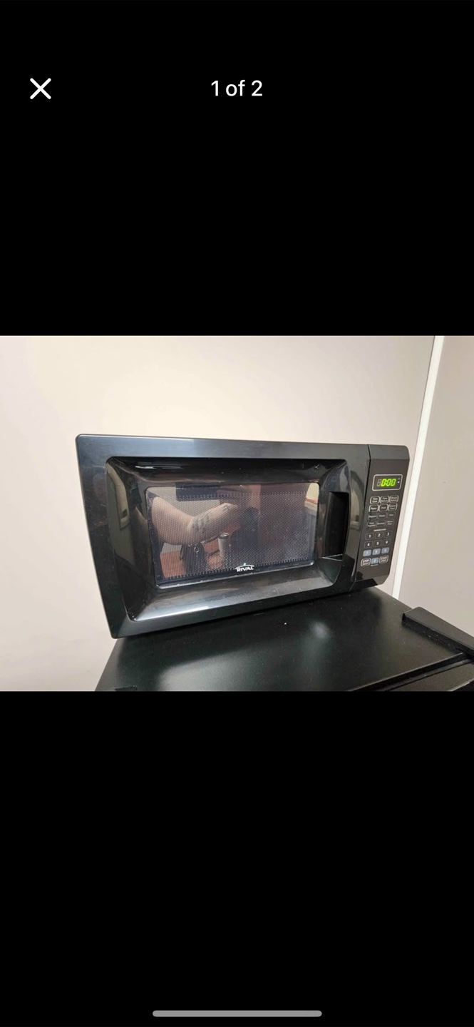 Black Microwave Oven
