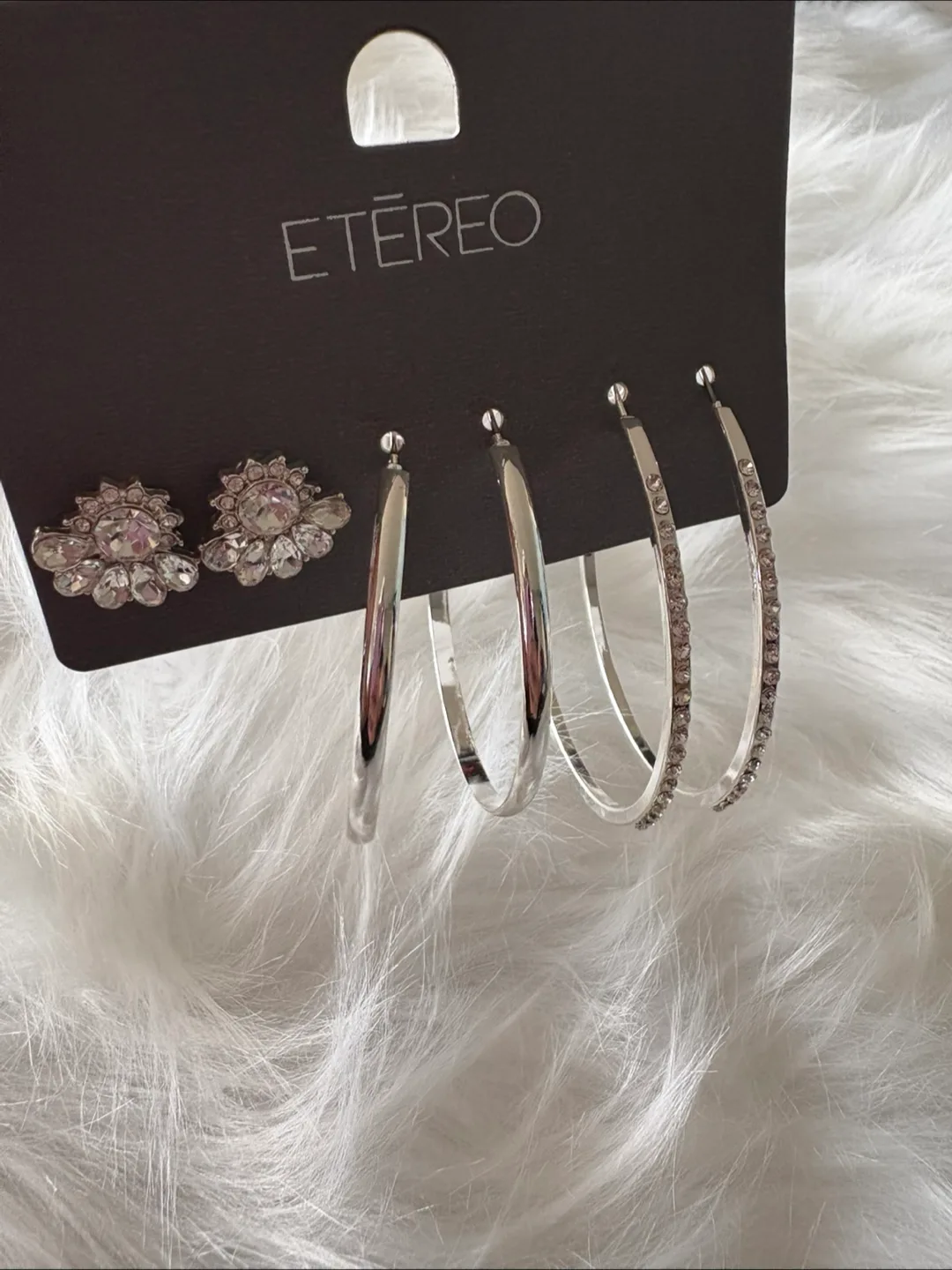 Assorted Earrings image indicator(2)