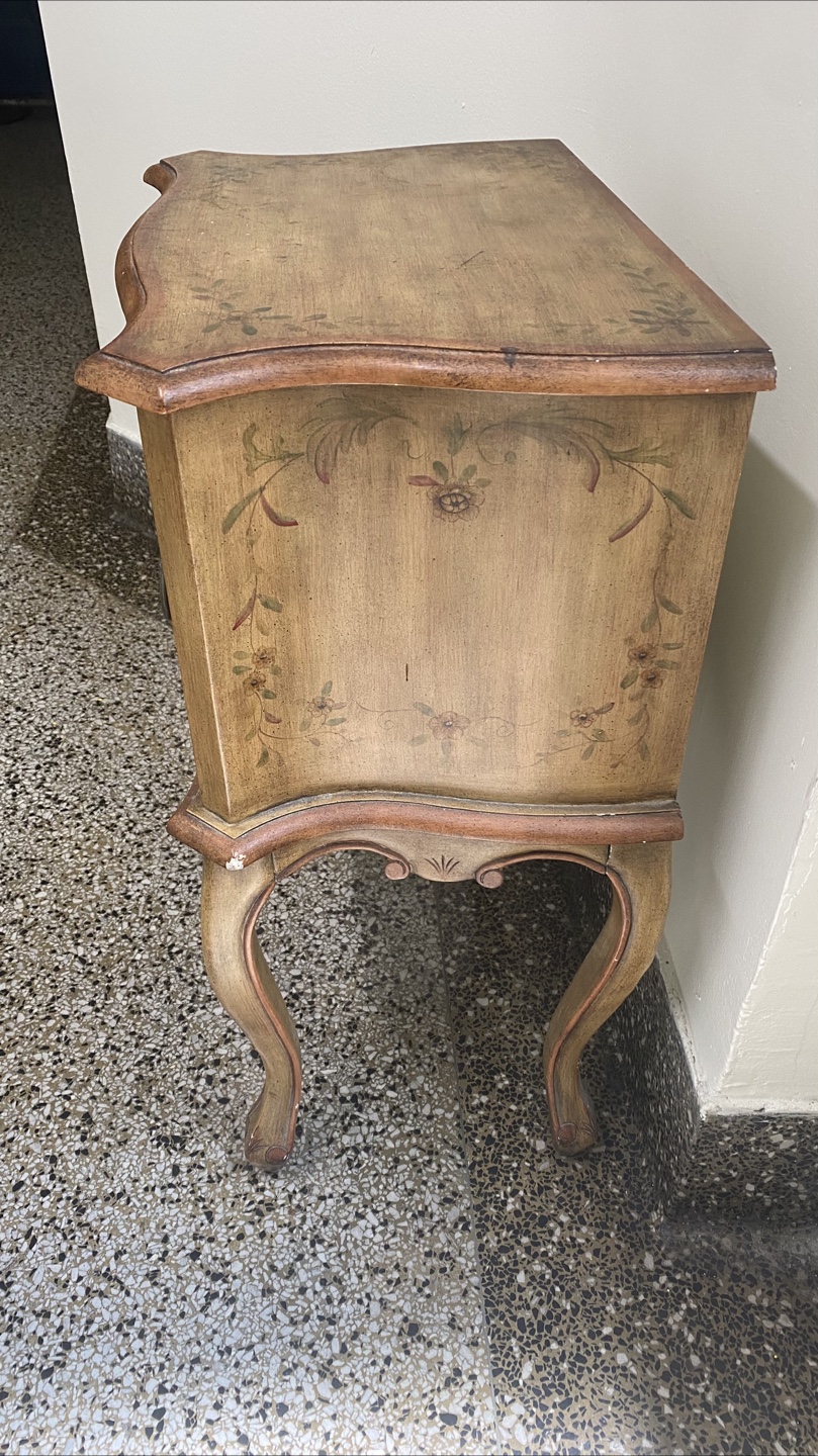 Vintage Floral Nightstand - photo 3