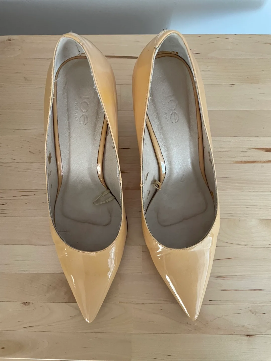 Tan Patent Leather Heels thumbnail