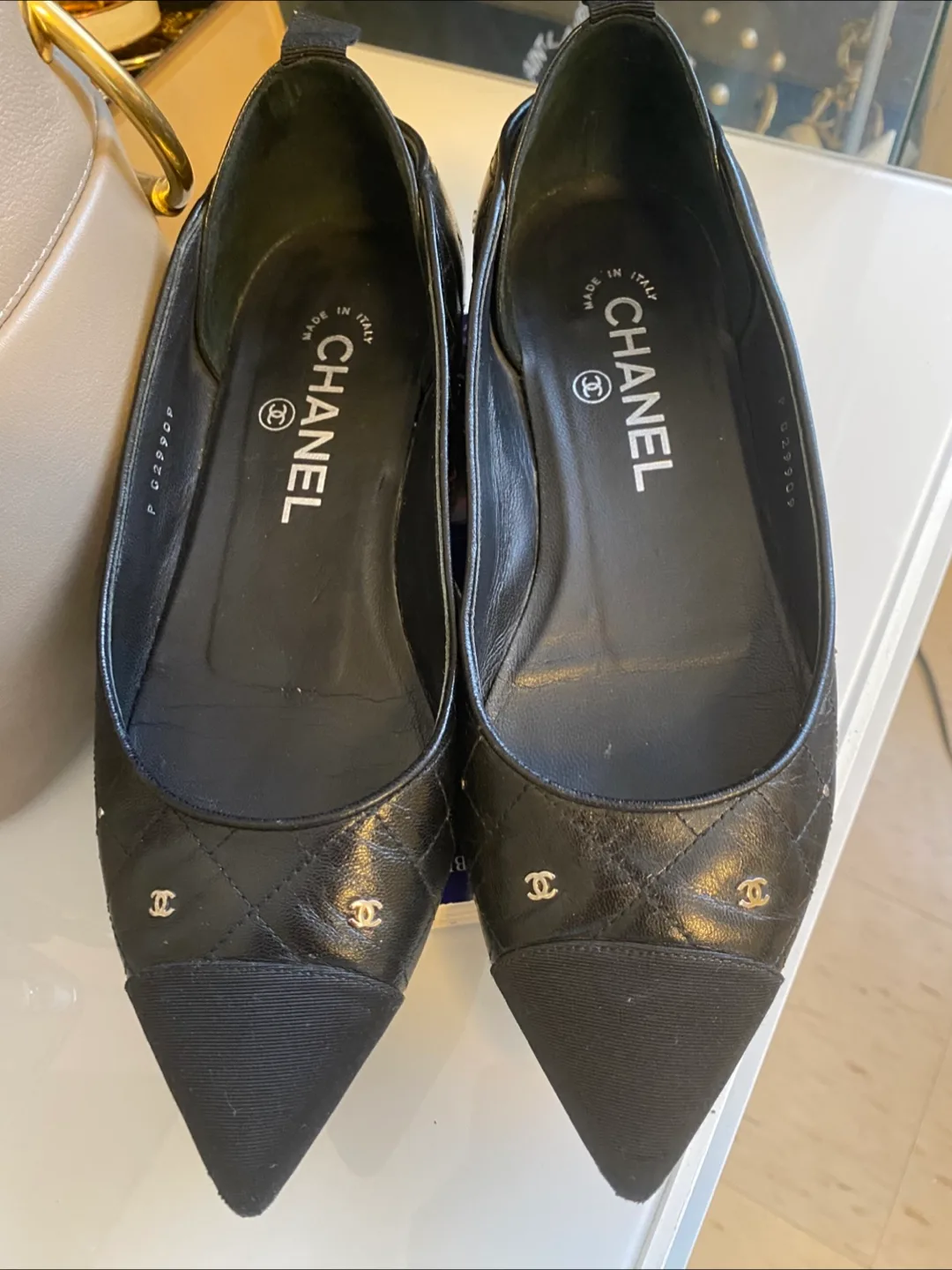 Chanel Black Leather Flats image indicator(2)