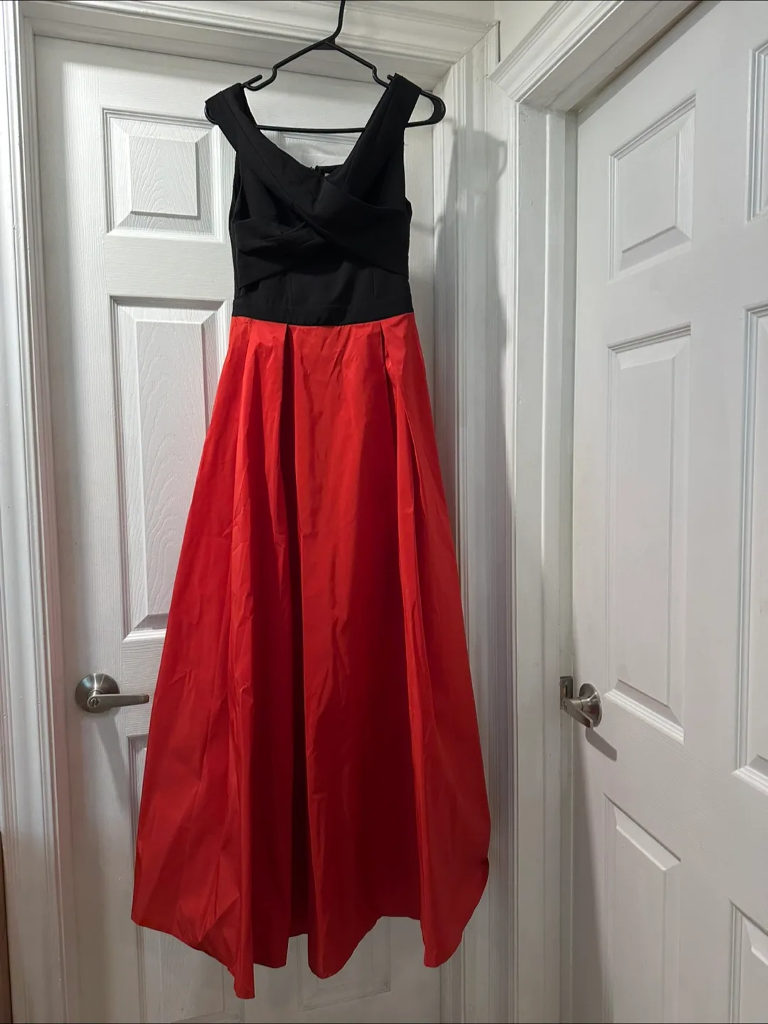 Two-Toned Red and Black Off-Shoulder Dress image indicator(4)