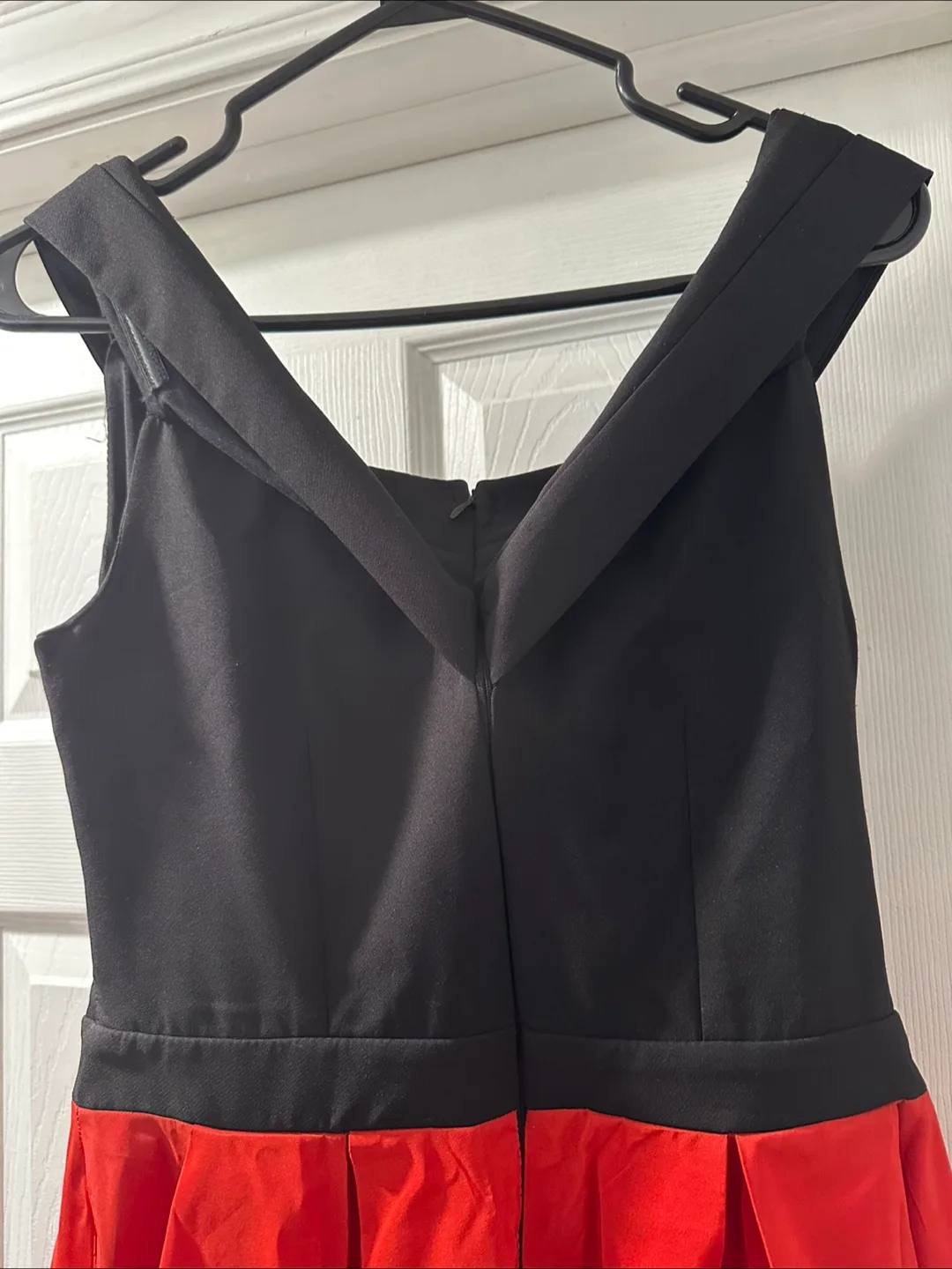 Two-Toned Red and Black Off-Shoulder Dress image indicator(7)