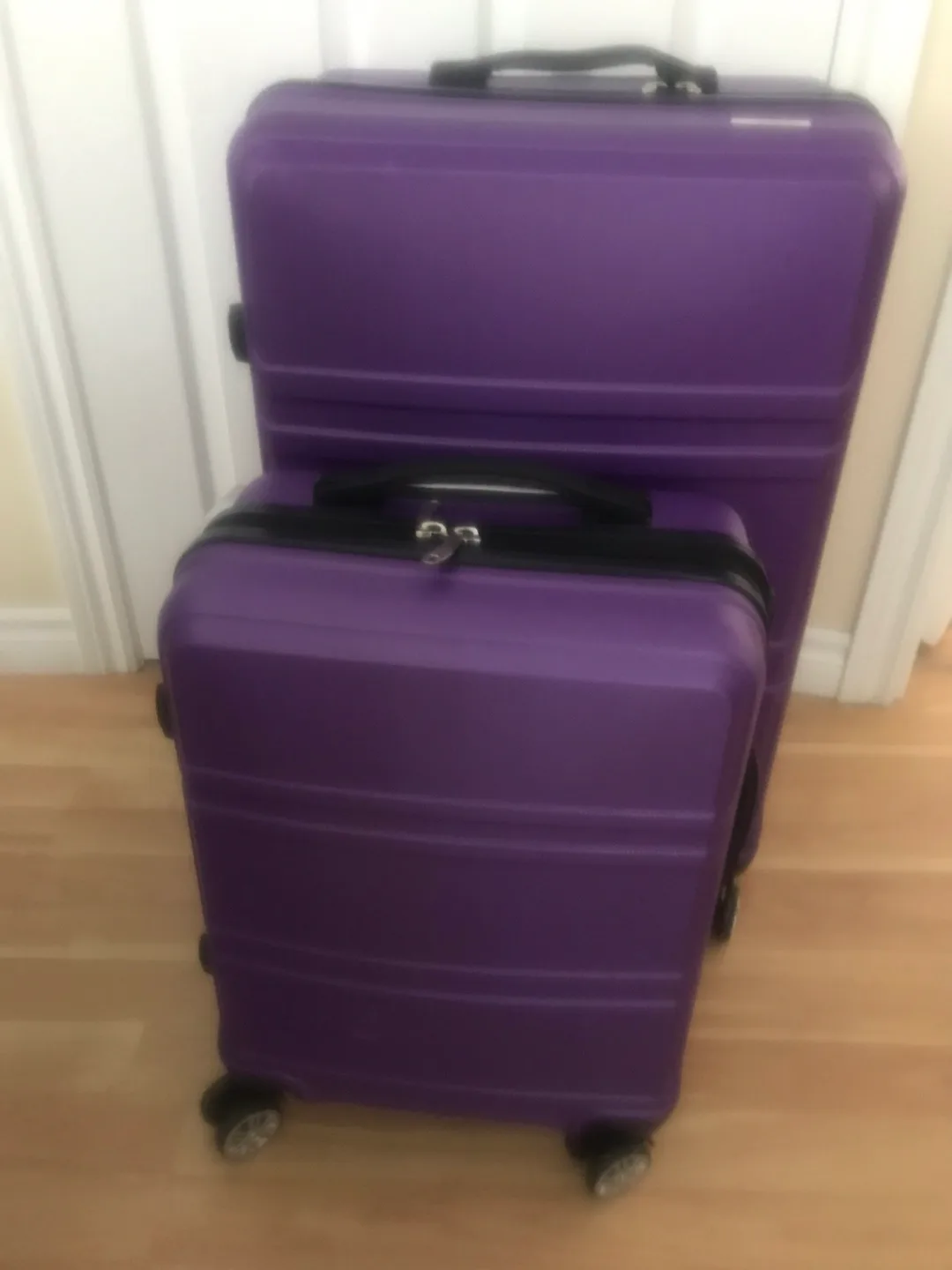 Purple Hard Shell Luggage Set thumbnail