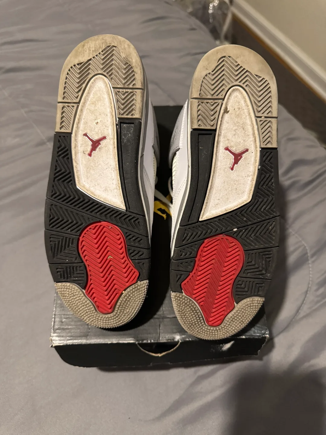 Air Jordan 4 Retro Sneakers image indicator(5)