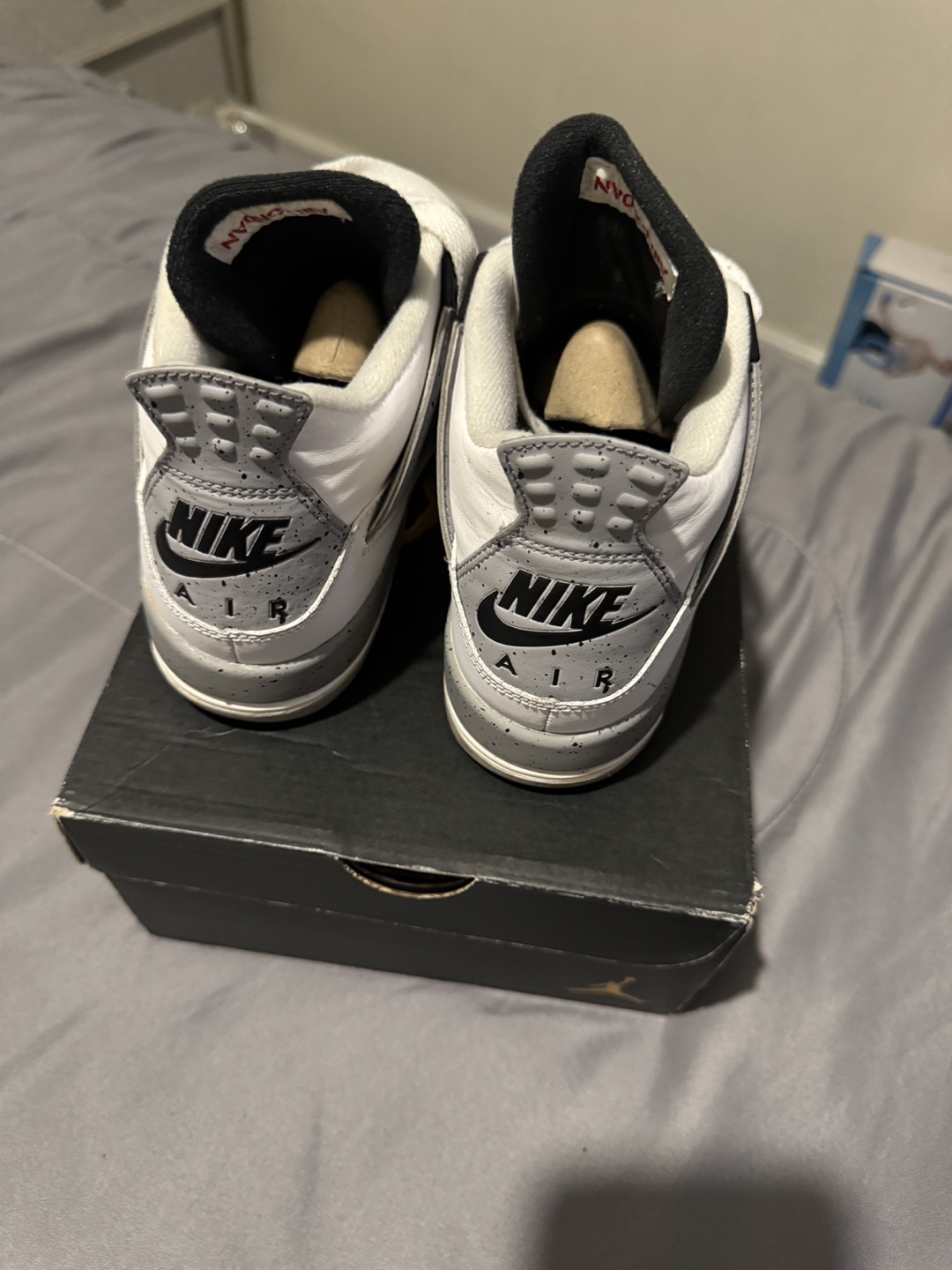 Air Jordan 4 Retro Sneakers Sz. 5.5 Youth - photo 4