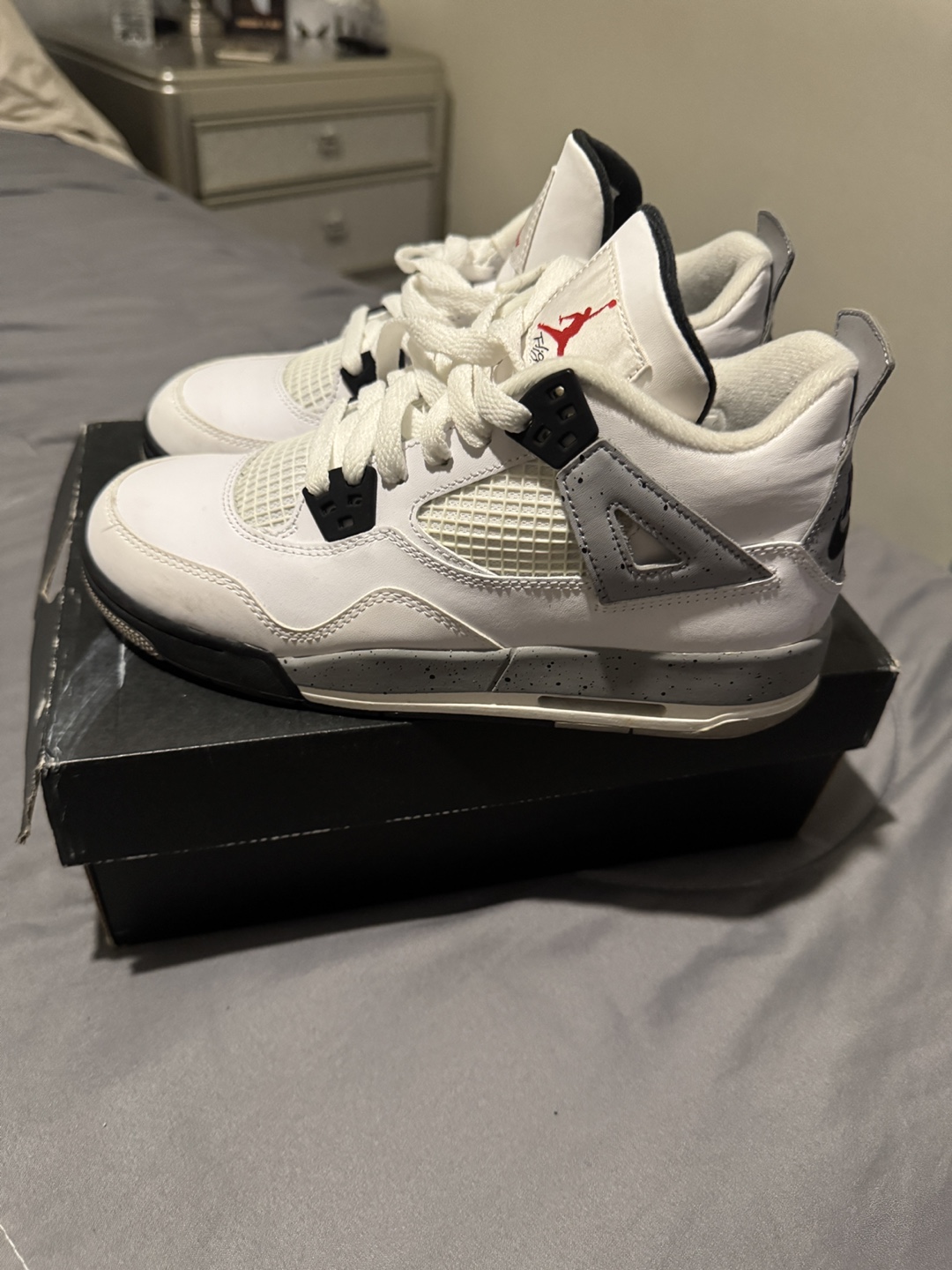 Air Jordan 4 Retro Sneakers Sz. 5.5 Youth - photo 2