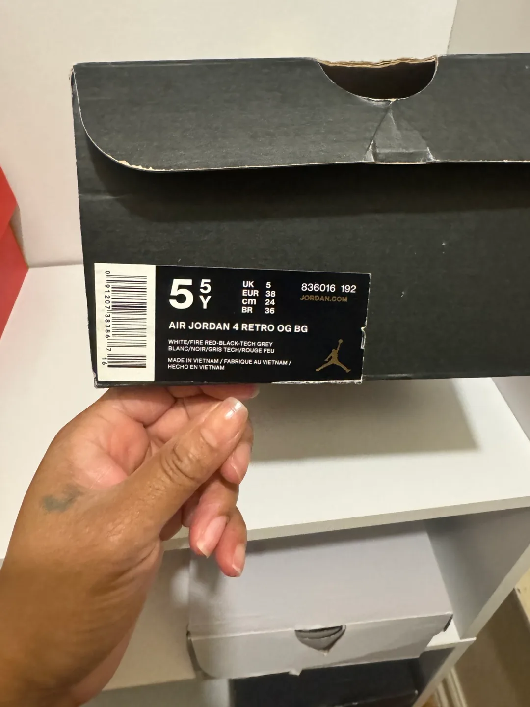 Air Jordan 4 Retro Sneakers image indicator(7)