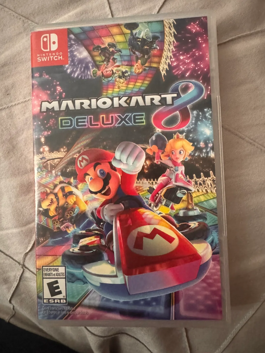 Mario Kart 8 Deluxe - Nintendo Switch Game thumbnail