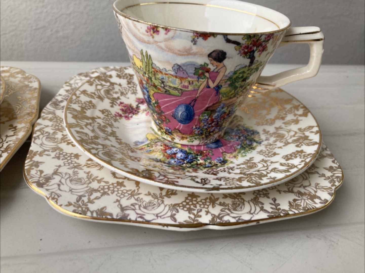 H & K Tunstall Tea Cups and Saucer Set - photo 2