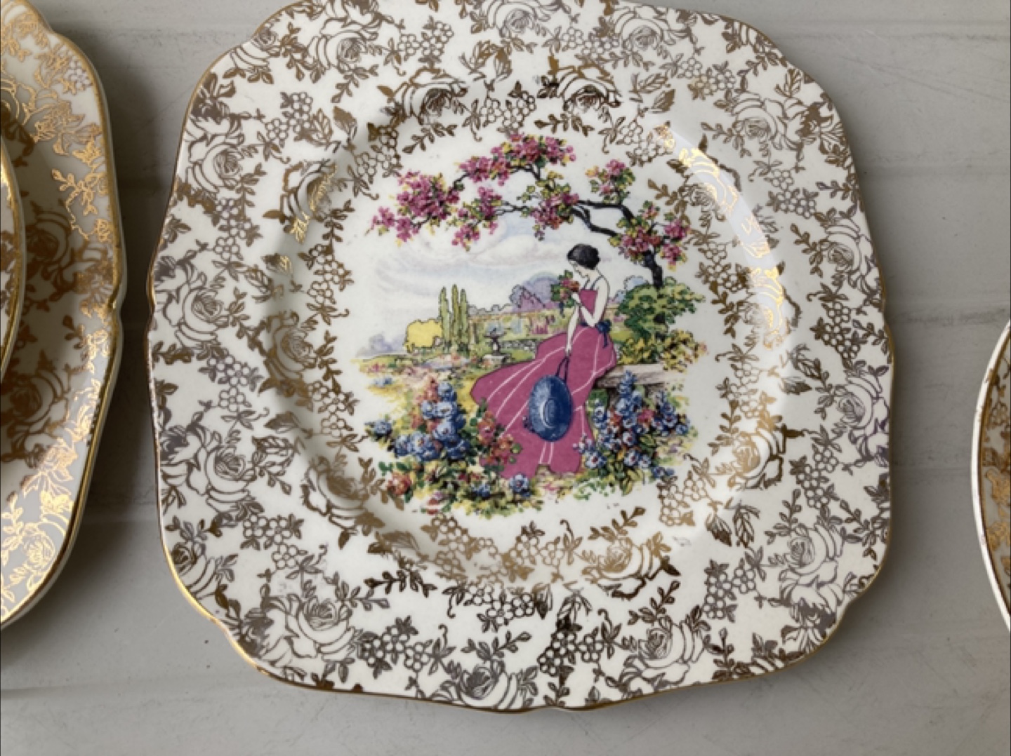 H & K Tunstall Tea Cups and Saucer Set - photo 5