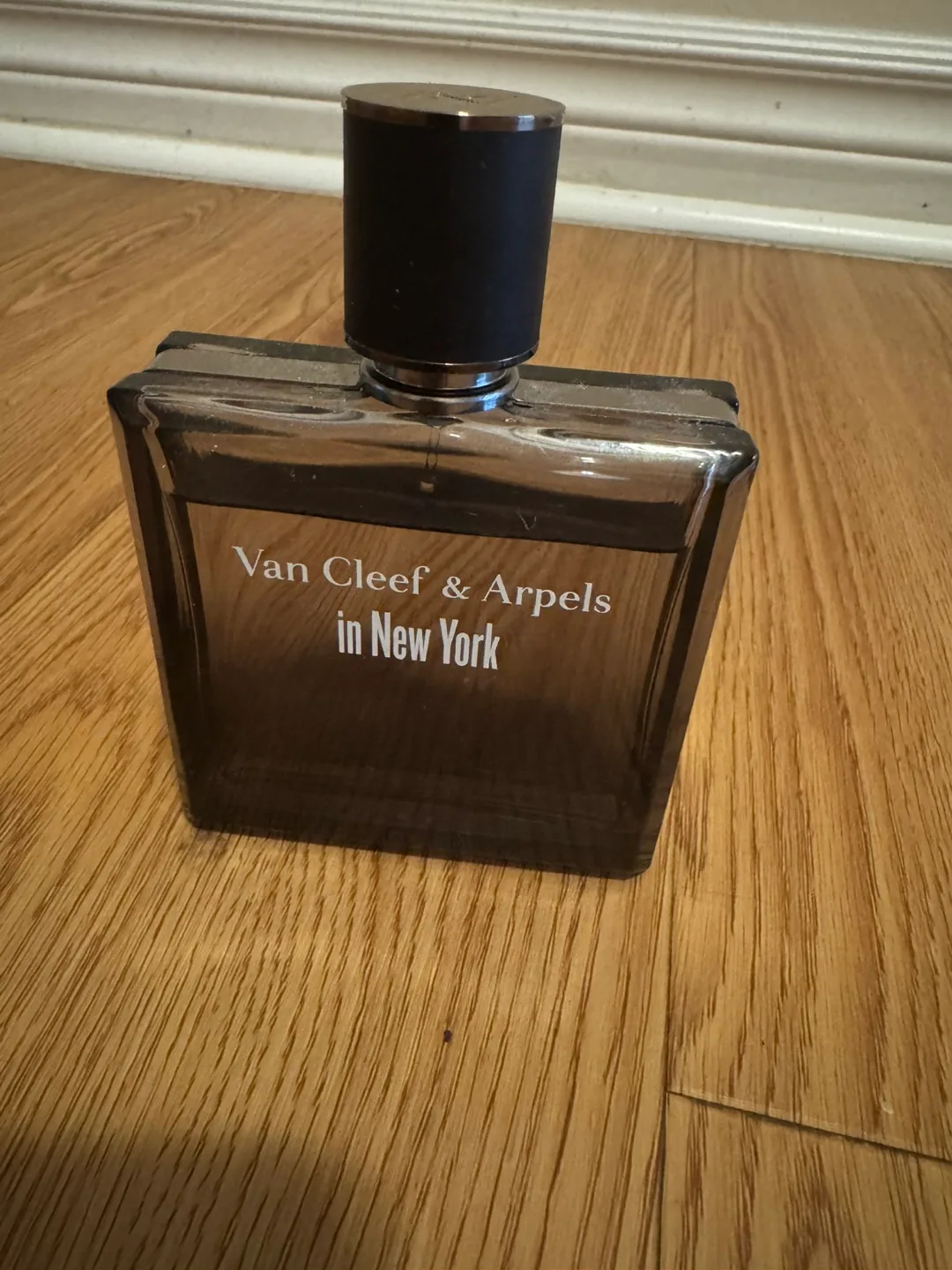 Van Cleef & Arpels in New York Perfume thumbnail