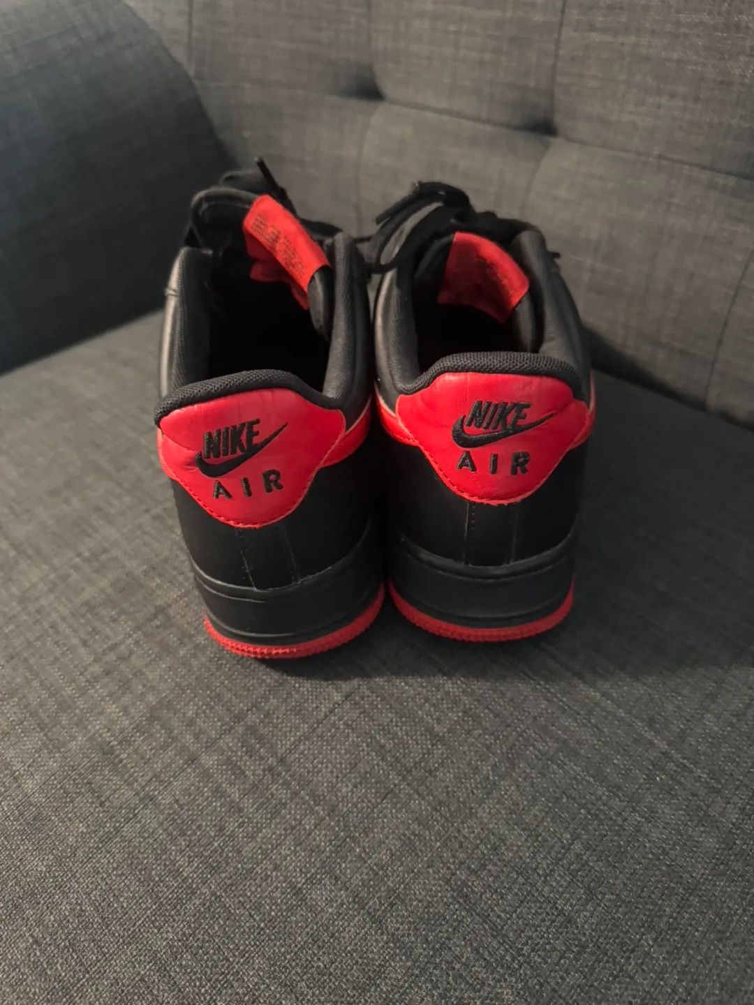 Nike Air Force 1 Black & Red image indicator(4)