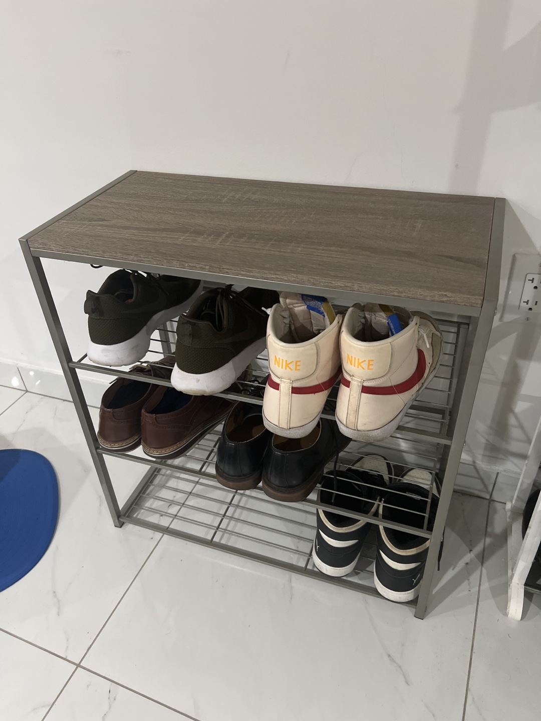 Shoe Rack with Wooden Top