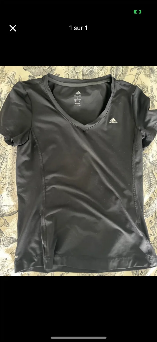 Adidas Black Short Sleeve Top S thumbnail