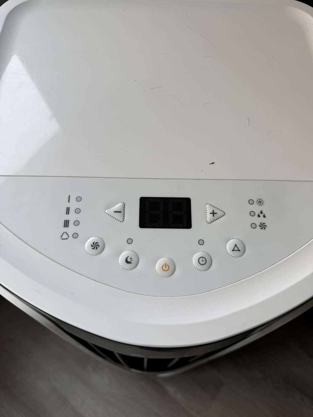 Gree Portable 3 in 1 in Air Conditioner - photo 2