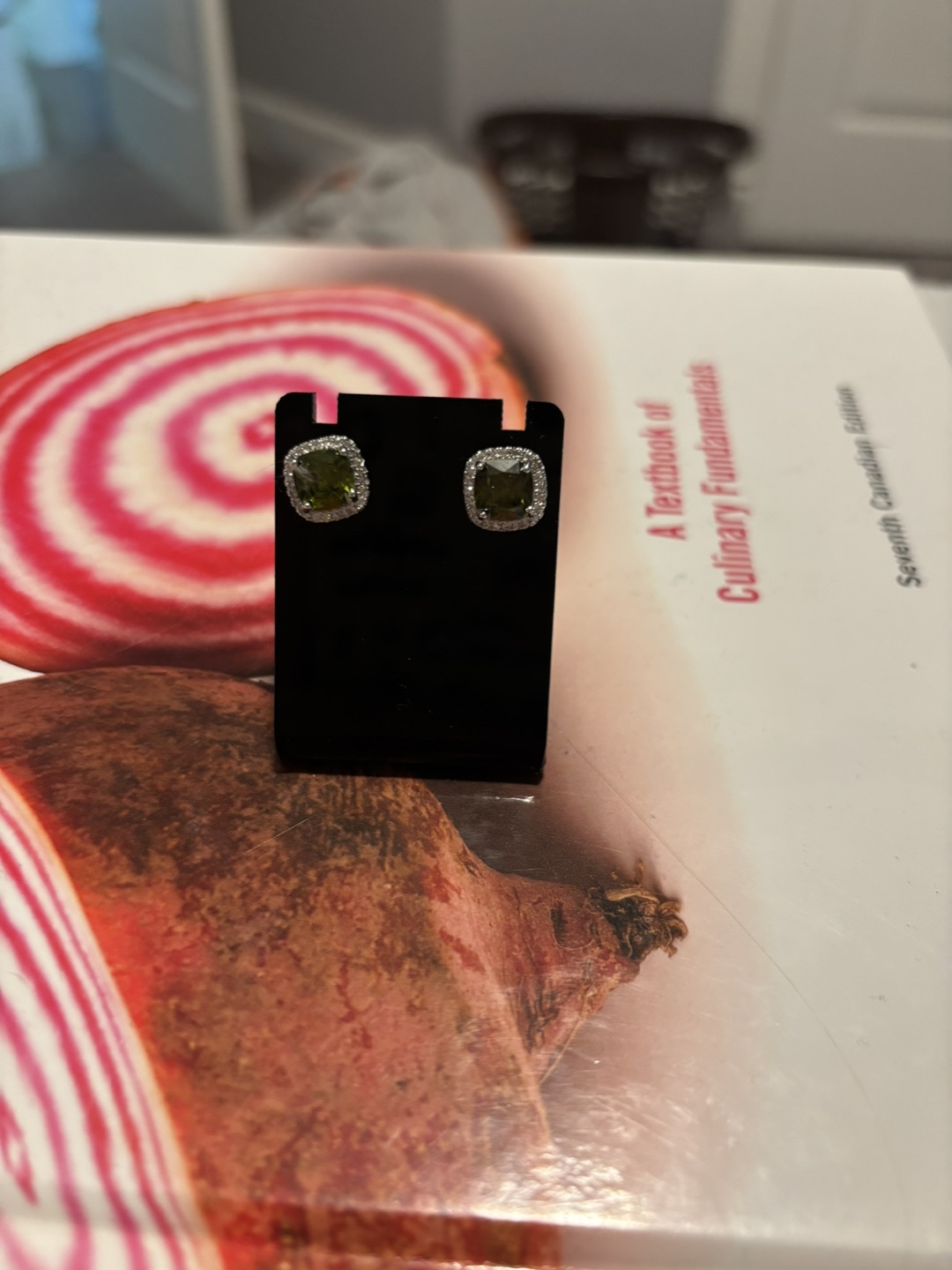 Green Stud Earrings - photo 5