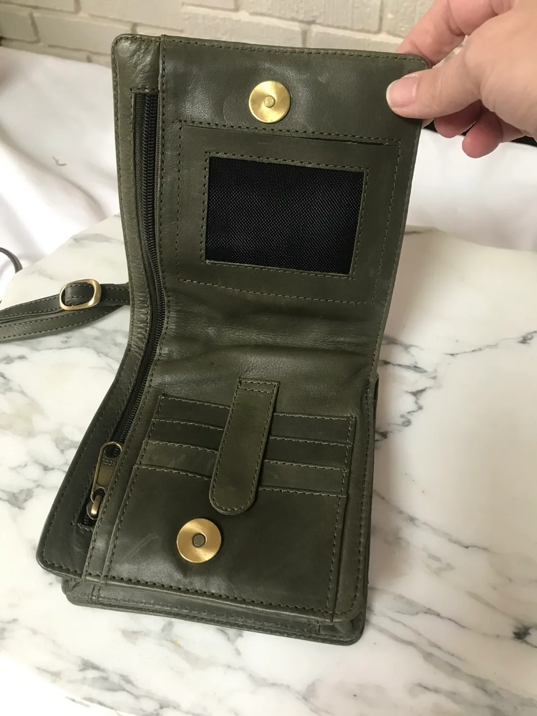 Olive Green Crossbody Wallet Bag image indicator(4)