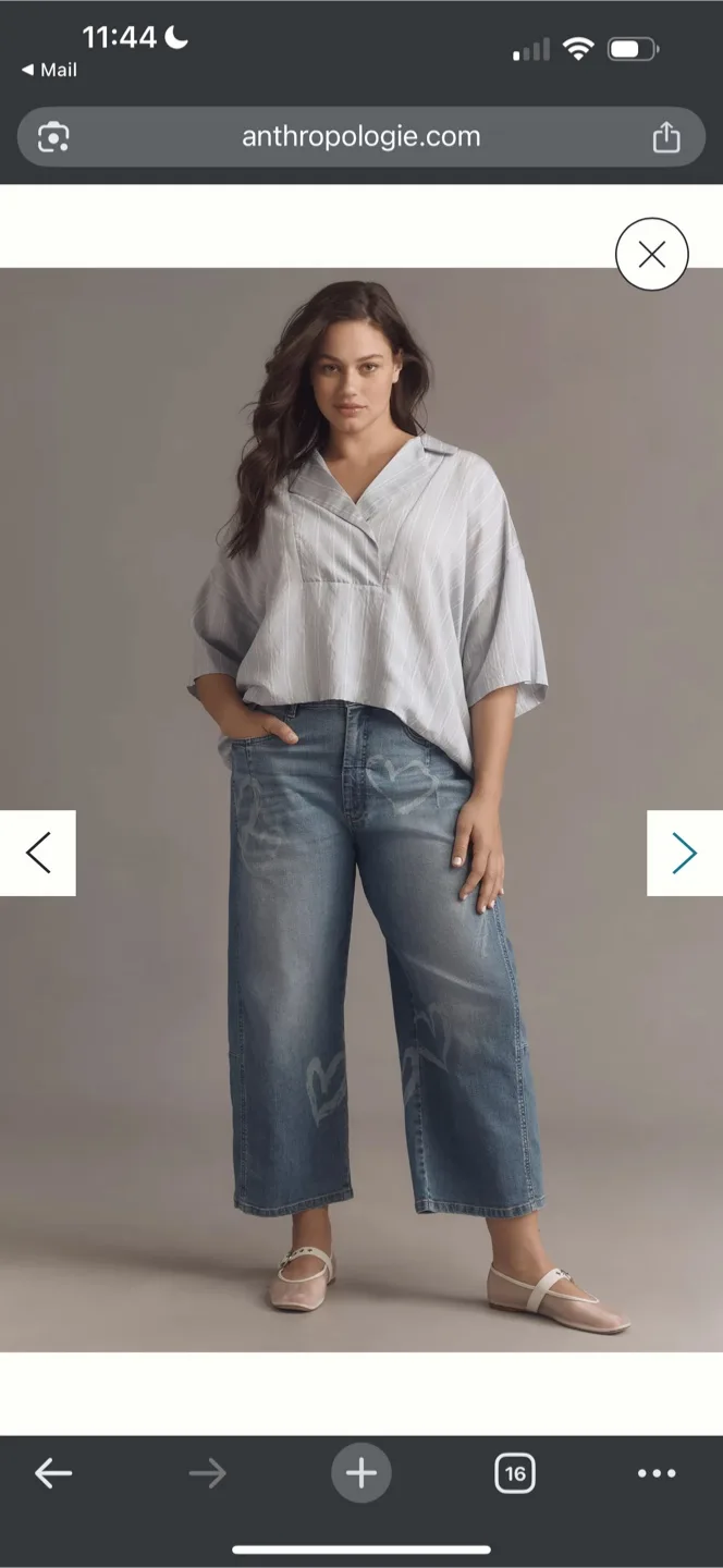 The Dylon Short Sleeve Wide-Placket Top Blue Motif XL image indicator(7)