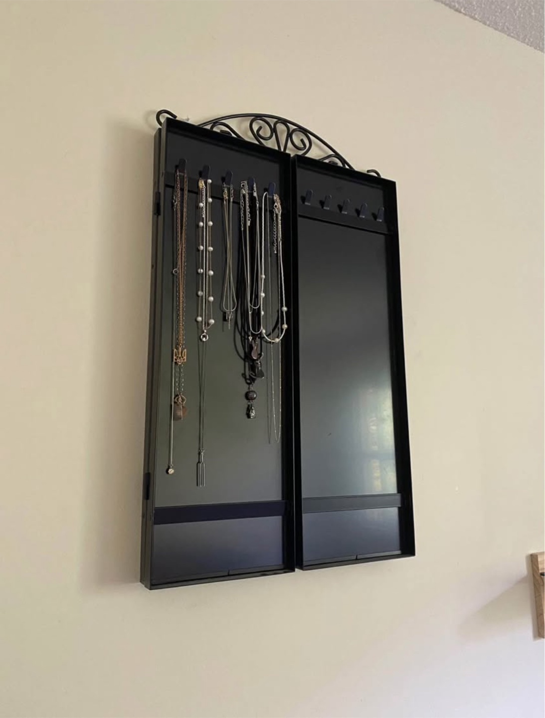 IKEA Tri-Fold Jewelry Mirror - photo 2