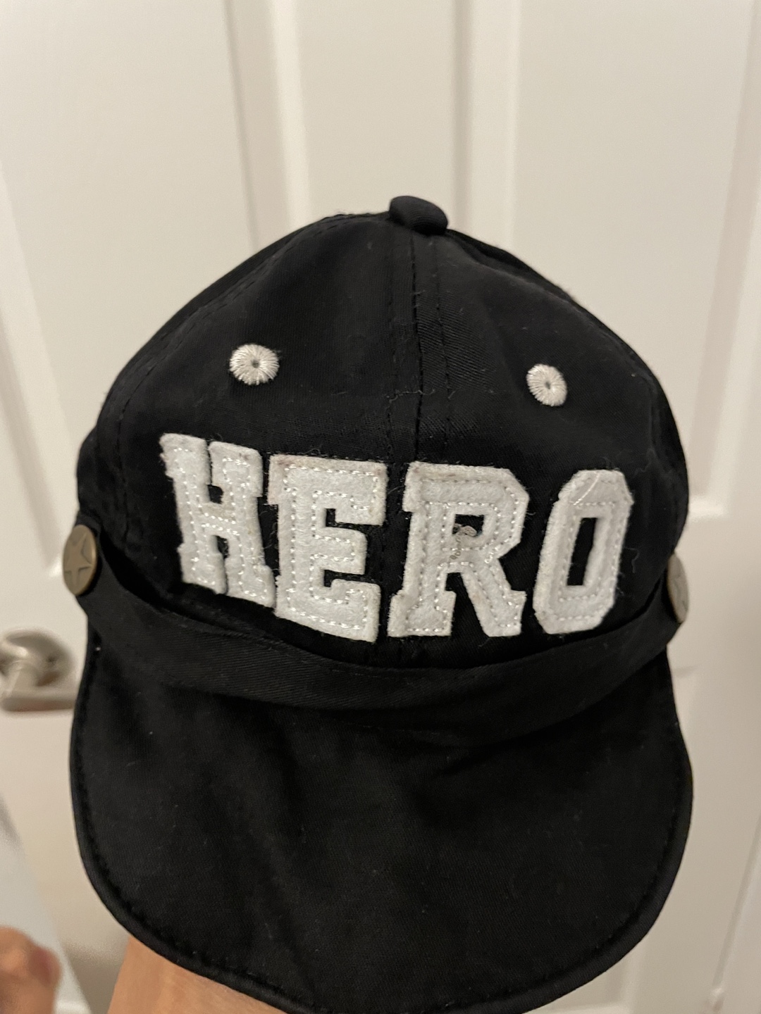 Black 'HERO' Cap - photo 3