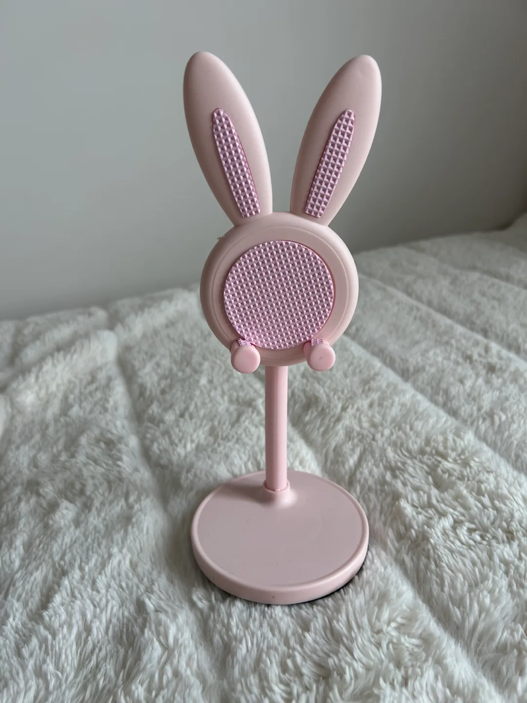 Pink bunny phone stand thumbnail