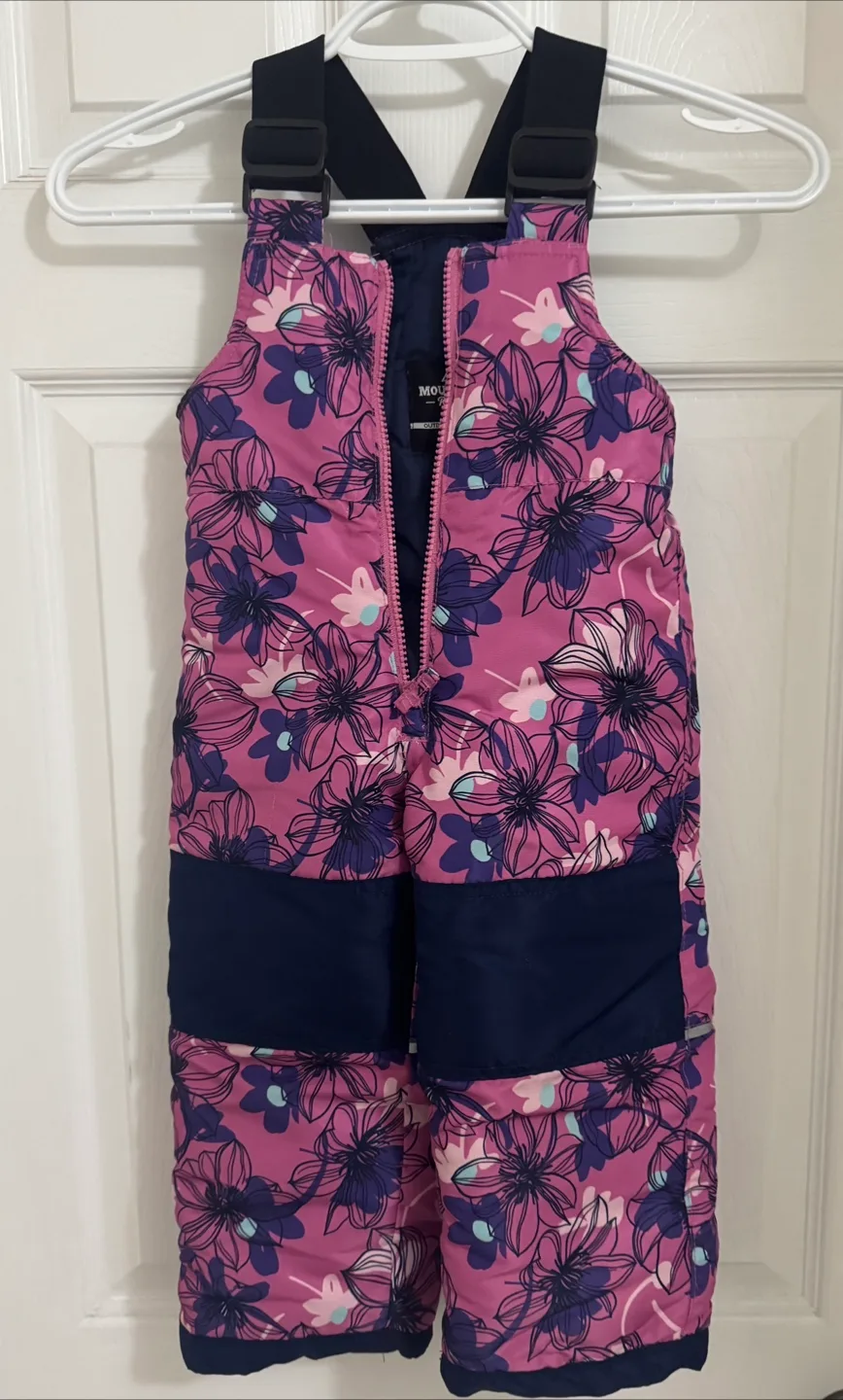 Children's Snow Suit Size 2-3T thumbnail